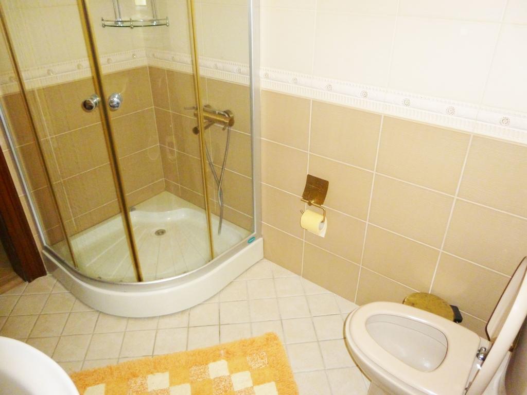Apartman Altini *